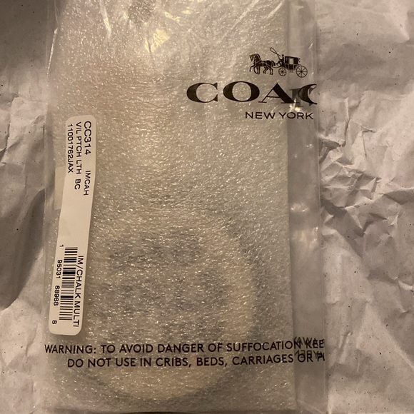 COACH BAD GIRLS CLUB BAG CHARM SIGNATURE CANVAS - Picture 3 of 3